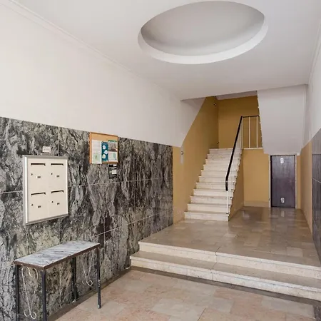 The Principe Real Nook & Patio Apartment *