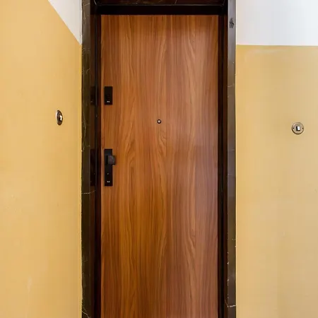 The Principe Real Nook & Patio * Lisbon