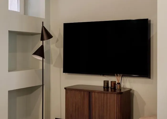 Апартаменти The Principe Real Nook & Patio Лісабон