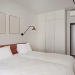 The Principe Real Nook & Patio Apartment *